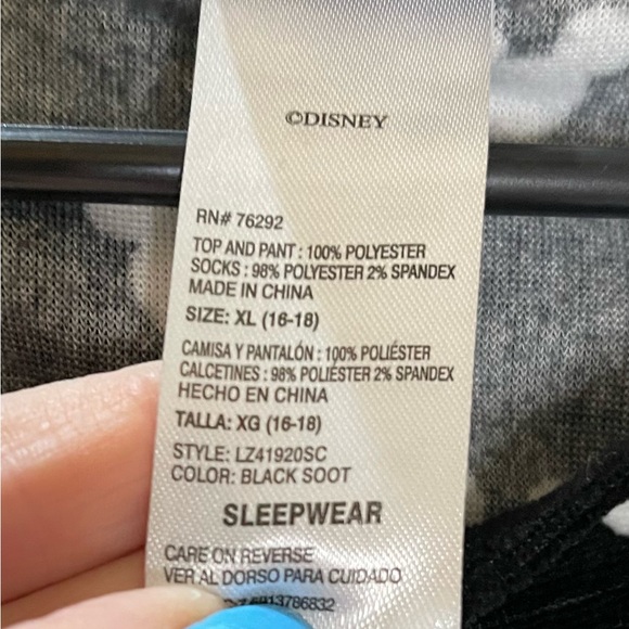 Disney Black and White Mickey Pajama Top Gold Mickey Logo Size XL/16-18 - Picture 6 of 7